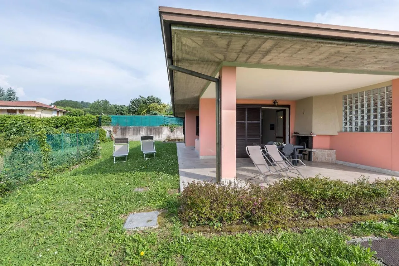 Villetta Al Torchio Artemide Manerba del Garda 0*,  Itália